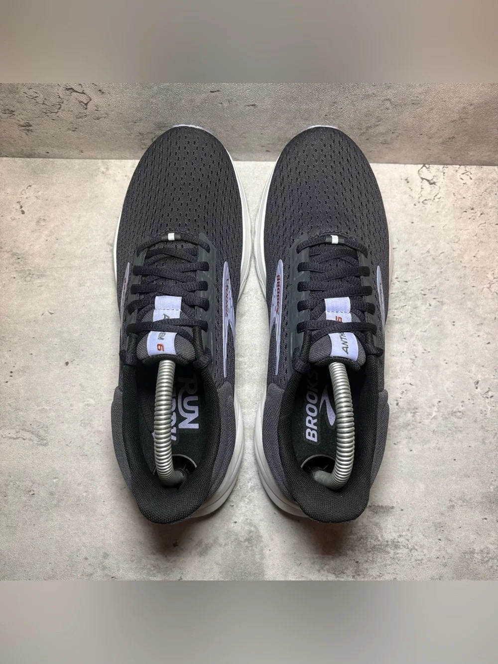 NEW Brooks Anthem 6 Women’s Size 8.5 B Running Athletic Shoes Black Purple